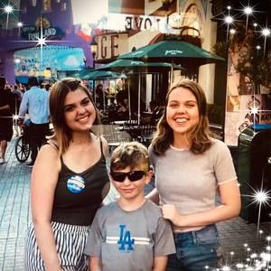 Meet your Posher, Pauline